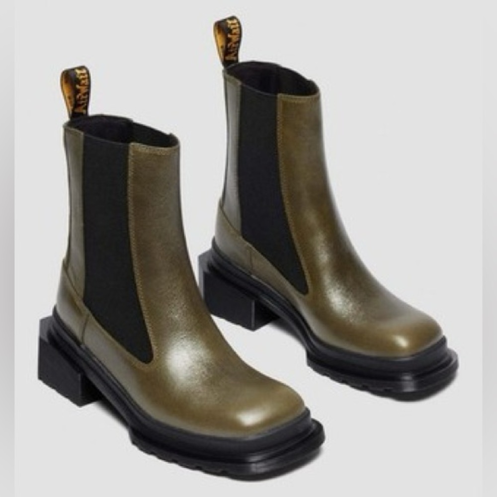 NEW Dr Martens Maybole Square Toe Chelsea Boot in Green Leather Size 8